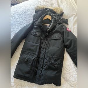 Canada Goose Banff Parka MENS MEDIUM